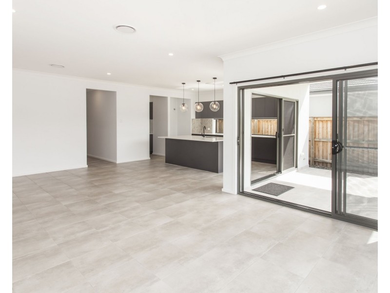 17 Muirfield Way, Medowie NSW 2318