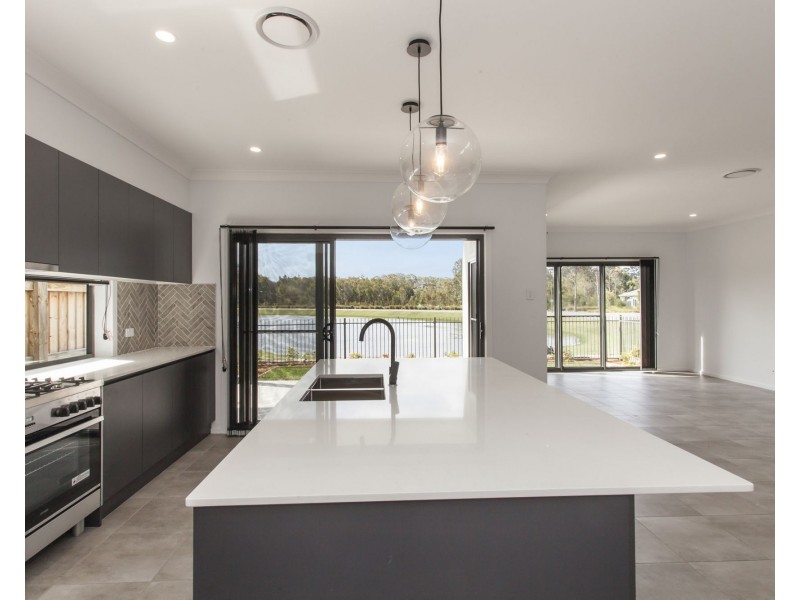 17 Muirfield Way, Medowie NSW 2318