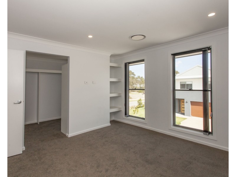 17 Muirfield Way, Medowie NSW 2318