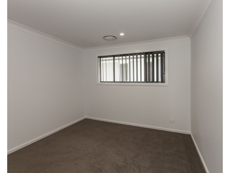 17 Muirfield Way, Medowie NSW 2318