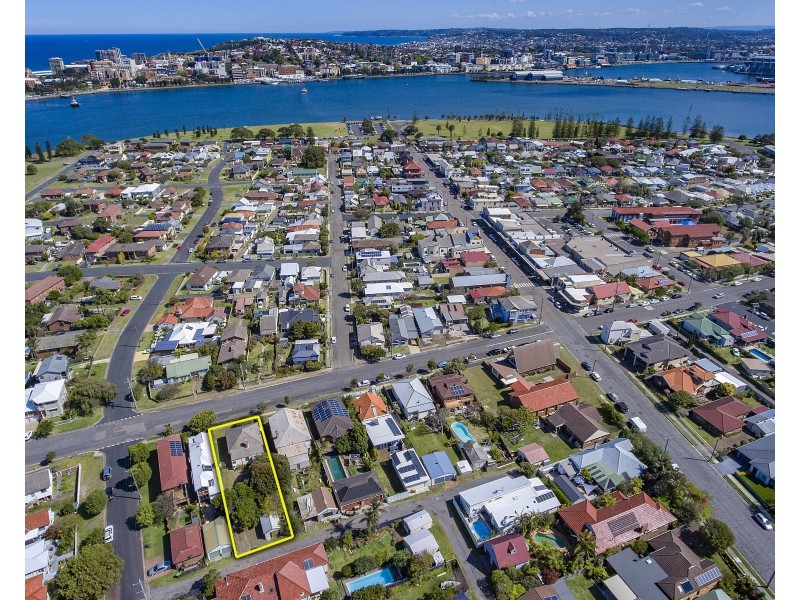 6 King Street, Stockton NSW 2295