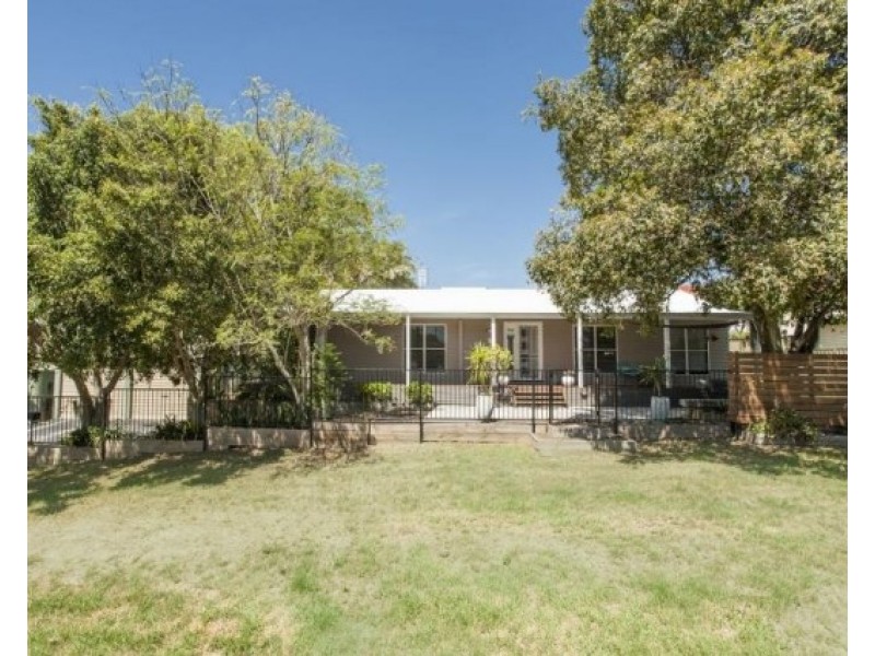 17 Emu St, Raymond Terrace NSW 2324