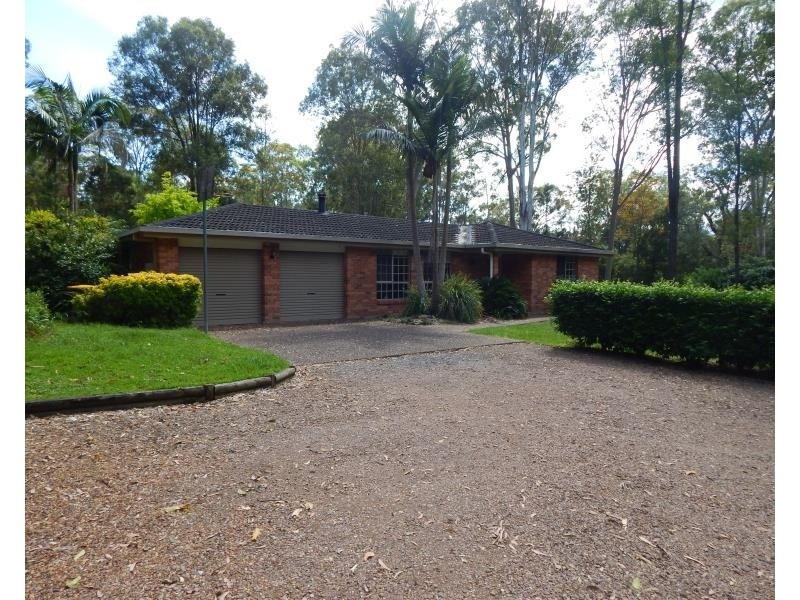 2 RABAR CLOSE, Seaham NSW 2324