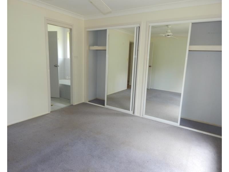 2 RABAR CLOSE, Seaham NSW 2324