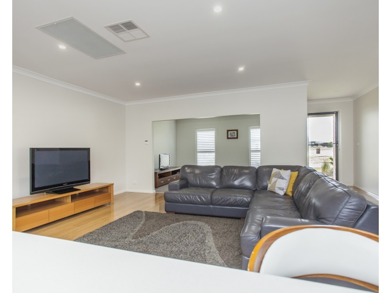 131 Dune Drive, Fern Bay NSW 2295