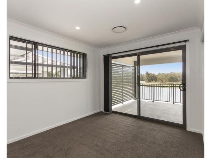 17 MUIRFIELD WAY, Medowie NSW 2318