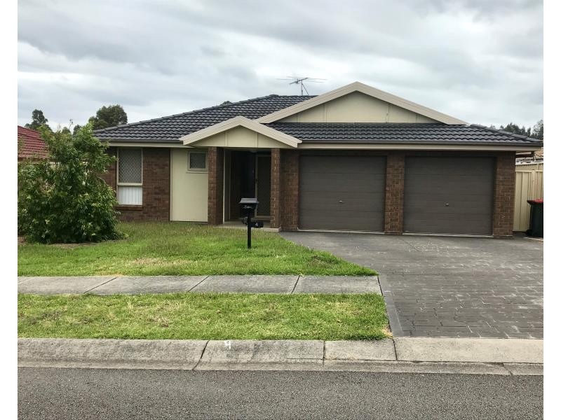 4 MANNING AVENUE, Raymond Terrace NSW 2324
