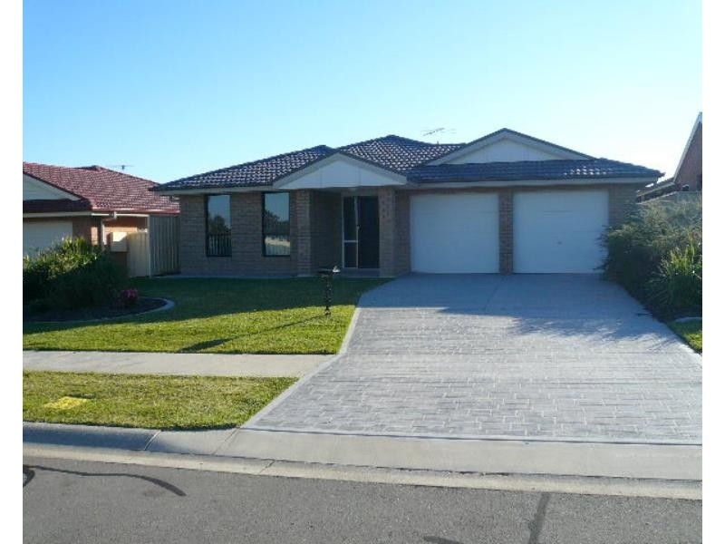 14 MANNING AVENUE, Raymond Terrace NSW 2324