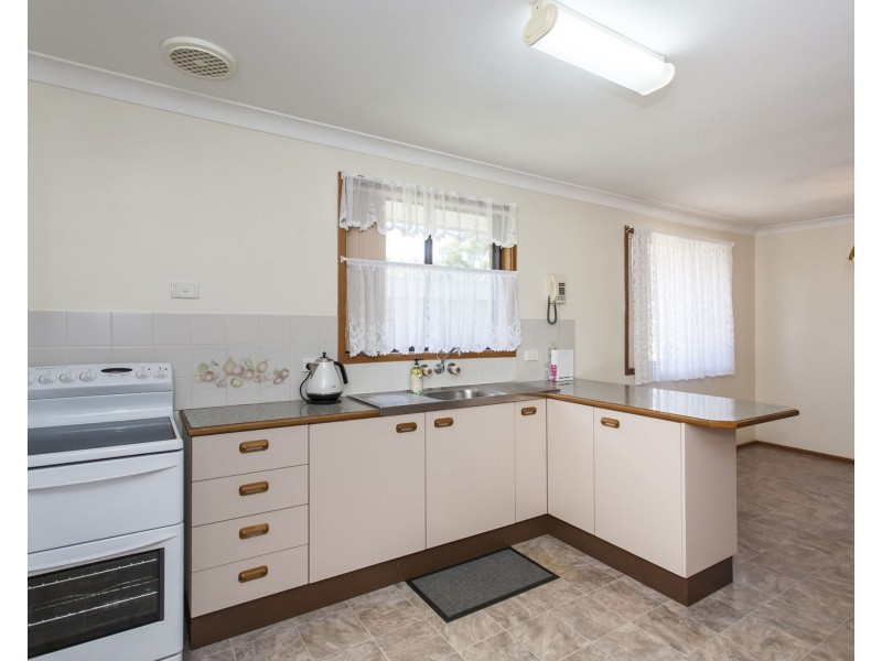 13 Auberge Close, Raymond Terrace NSW 2324