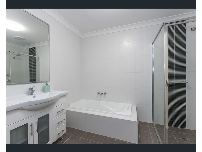 14 KESTREL CIRCUIT, Shortland NSW 2307