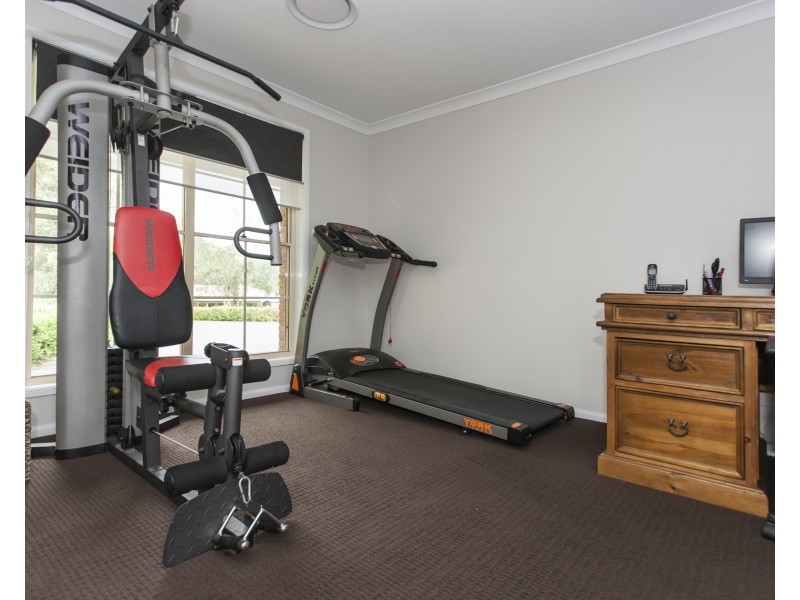 17 Scott Street, Seaham NSW 2324