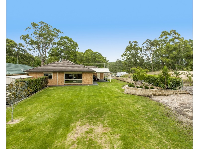 17 Scott Street, Seaham NSW 2324