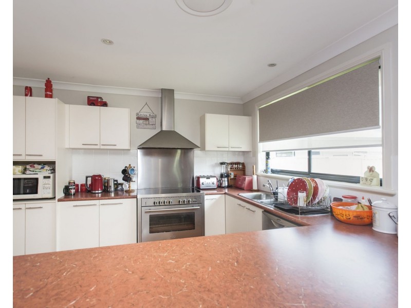 85 Dalyell Way, Raymond Terrace NSW 2324