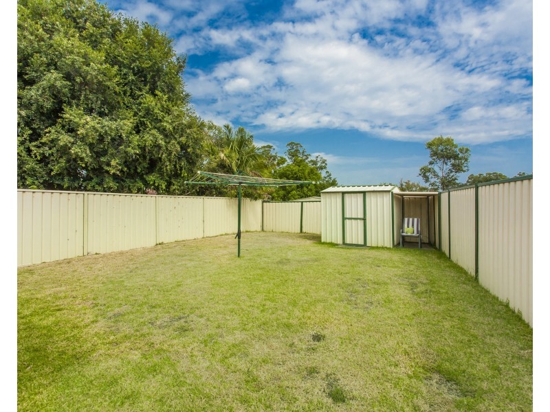 1/22 Benjamin Lee Drive, Raymond Terrace NSW 2324