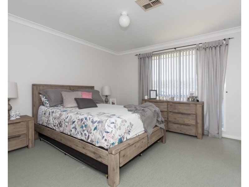 32 Avard Close, Thornton NSW 2322