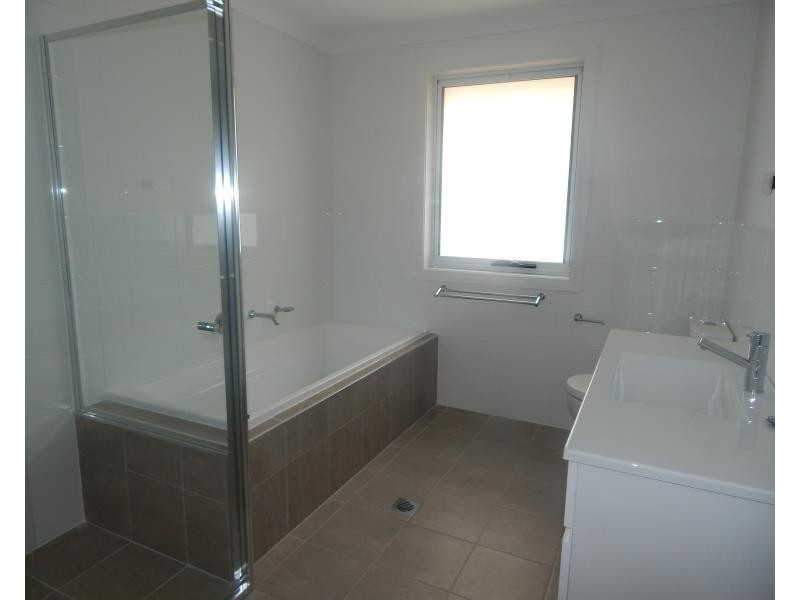 2/21 HENNING ROAD, Raymond Terrace NSW 2324