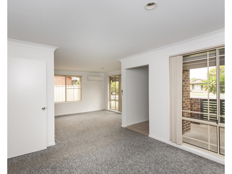 9 Cederwood Crescent, Raymond Terrace NSW 2324