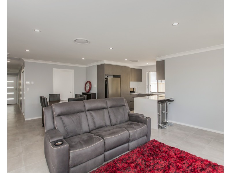 7 Lever Close, Thornton NSW 2322