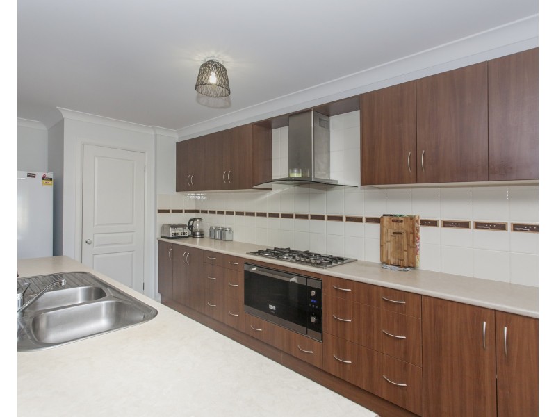 25 MARTENS AVE, Raymond Terrace NSW 2324