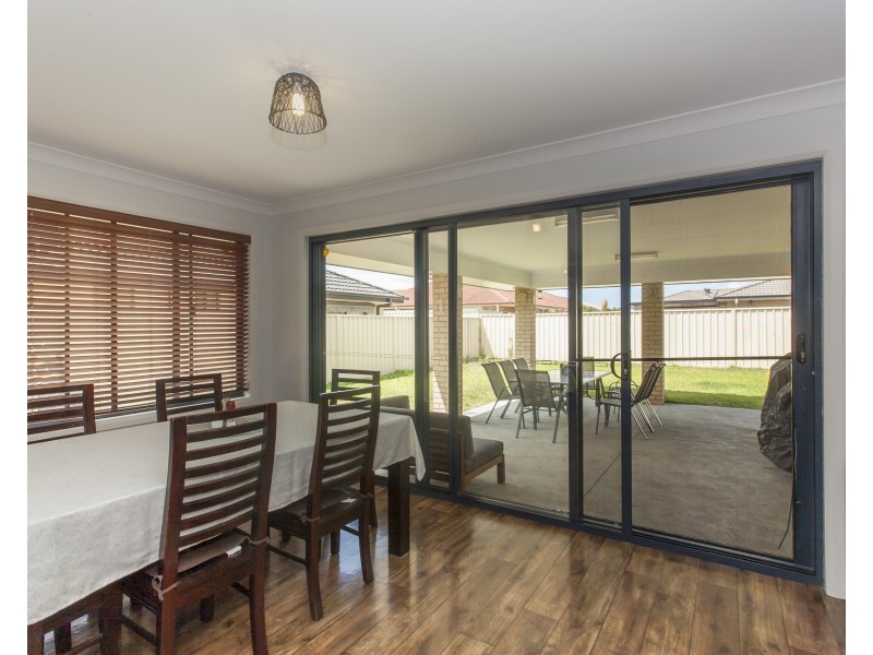 25 MARTENS AVE, Raymond Terrace NSW 2324