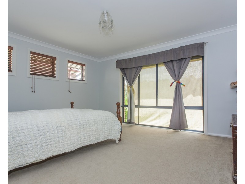 25 MARTENS AVE, Raymond Terrace NSW 2324