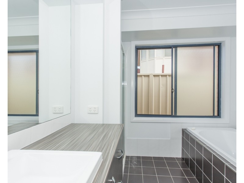 25 MARTENS AVE, Raymond Terrace NSW 2324