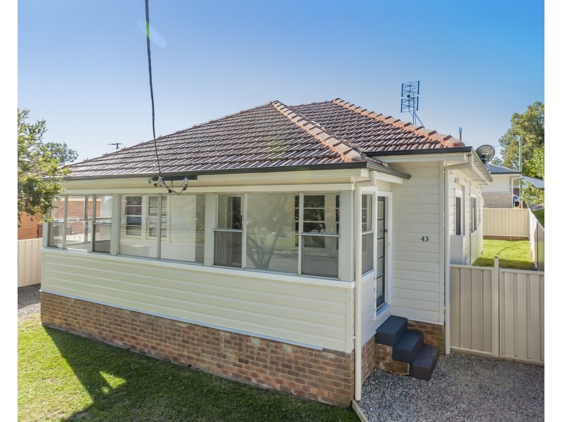 43 Kangaroo Street, Raymond Terrace NSW 2324