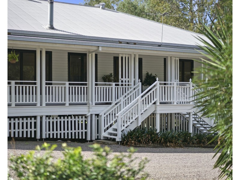 9 Giles Road, Seaham NSW 2324