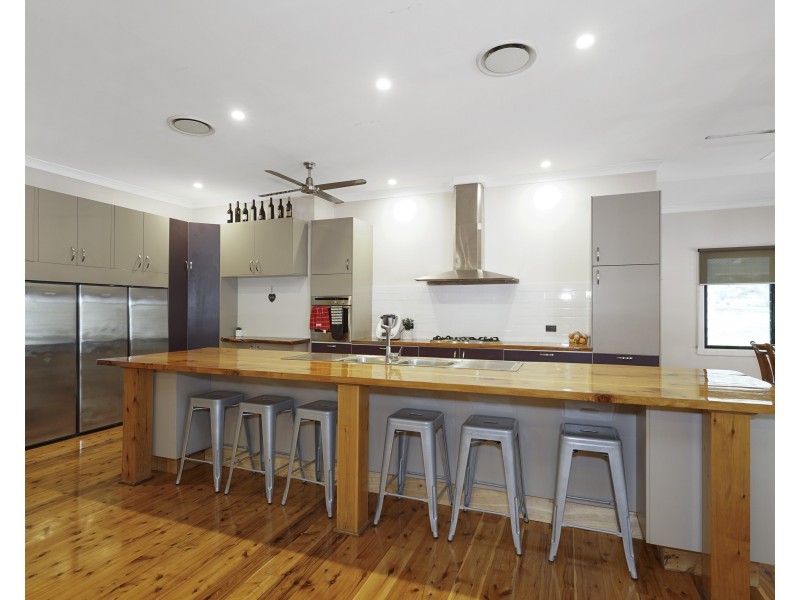 9 Giles Road, Seaham NSW 2324