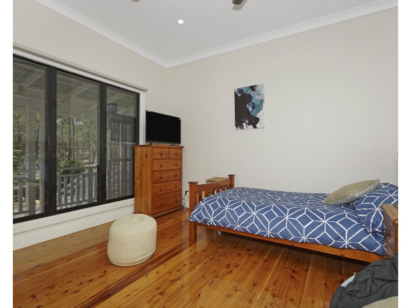 9 Giles Road, Seaham NSW 2324