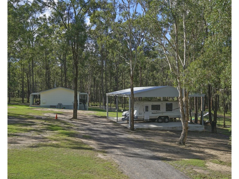 9 Giles Road, Seaham NSW 2324