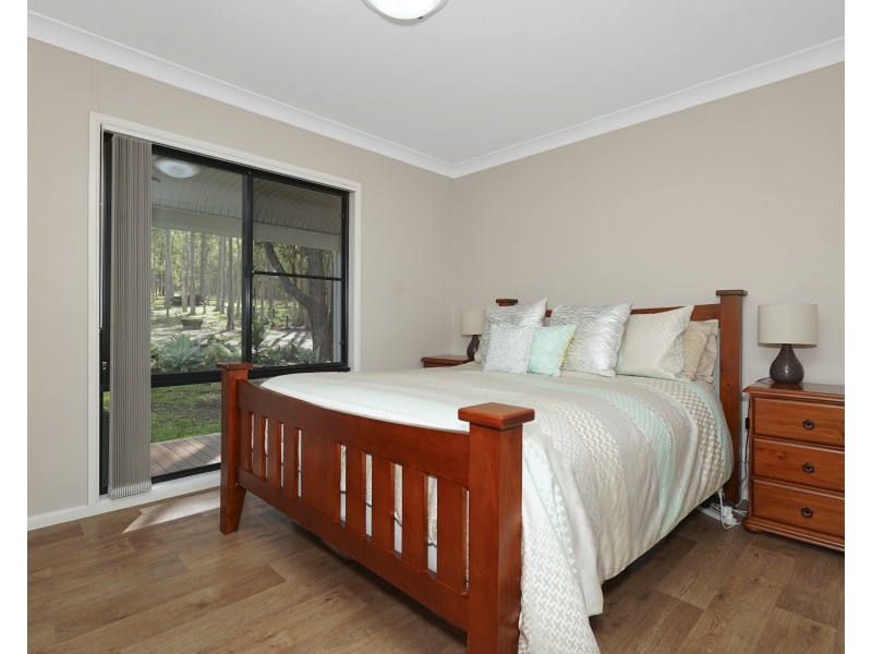 9 Giles Road, Seaham NSW 2324