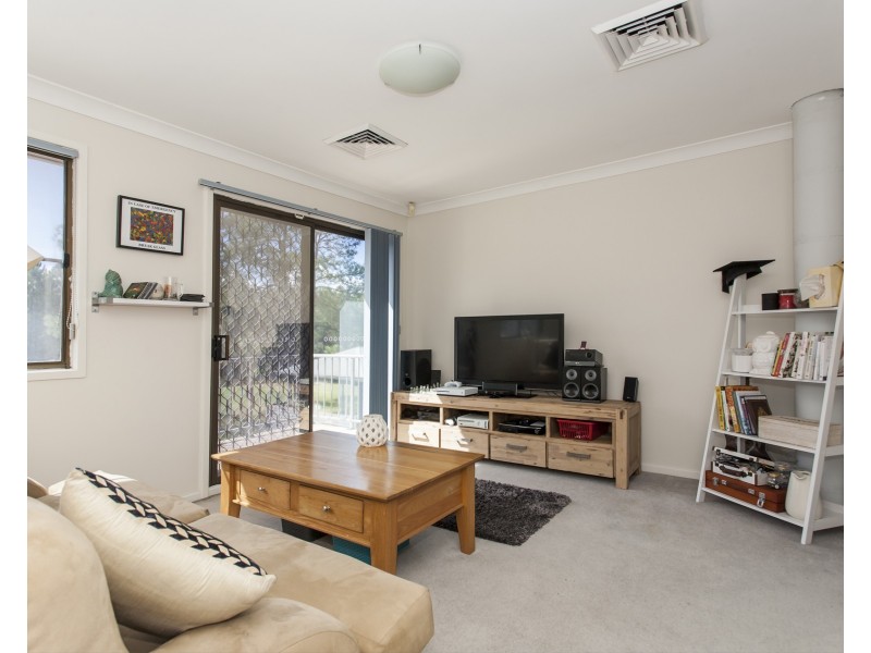 11 Greenslopes Drive, Raymond Terrace NSW 2324