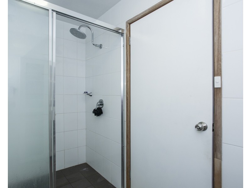 33 Burgess Parade, Tarro NSW 2322