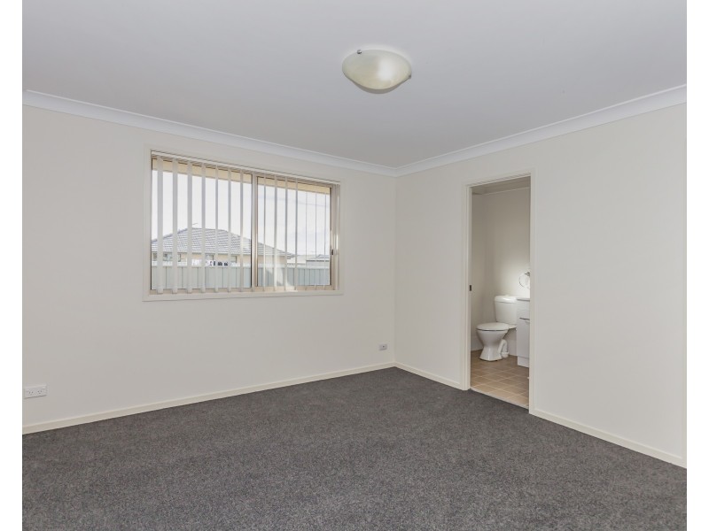 22 Fonda Avenue, Rutherford NSW 2320