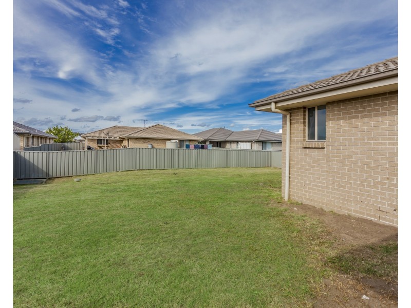 22 Fonda Avenue, Rutherford NSW 2320