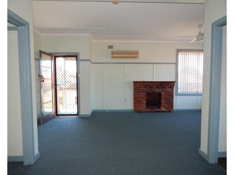 2 ORANA STREET, Raymond Terrace NSW 2324