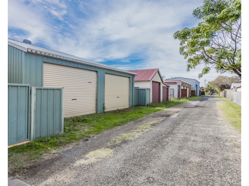 43 Clyde Street, Stockton NSW 2295