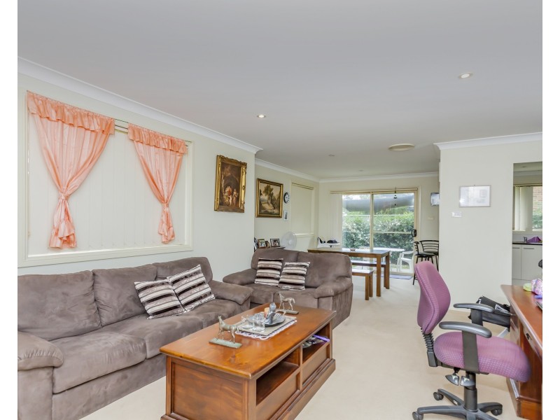 2/25 Oak Circuit, Raymond Terrace NSW 2324