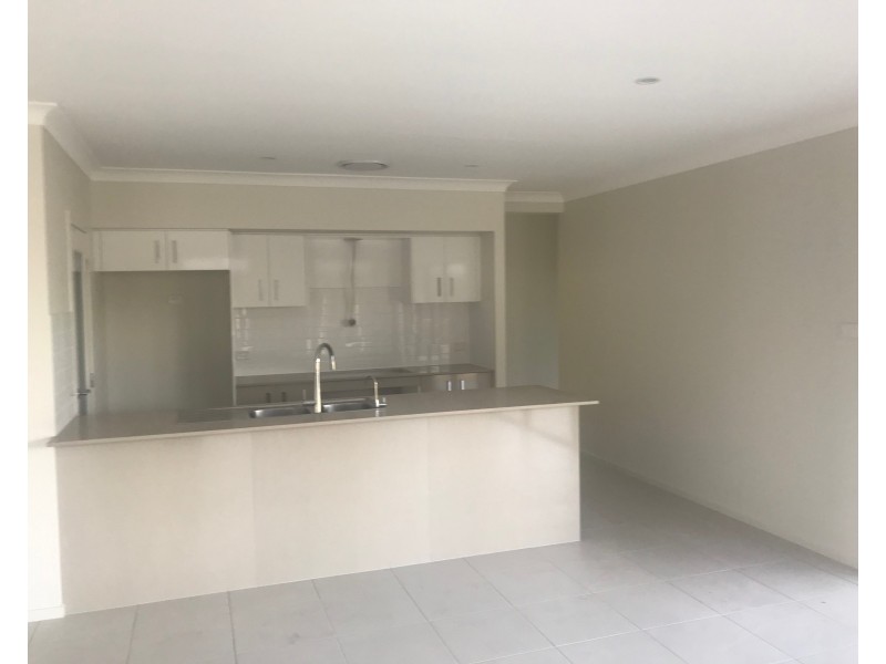 49 Sandpiper Circuit, Aberglasslyn NSW 2320
