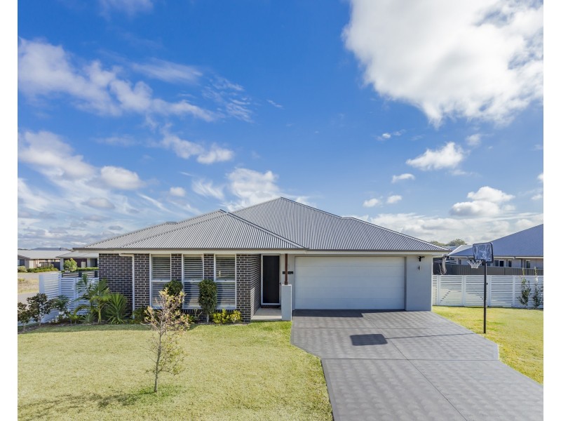 51 Norfolk Street, Fern Bay NSW 2295