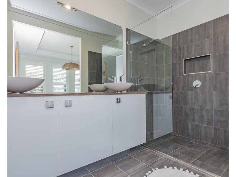 51 Norfolk Street, Fern Bay NSW 2295