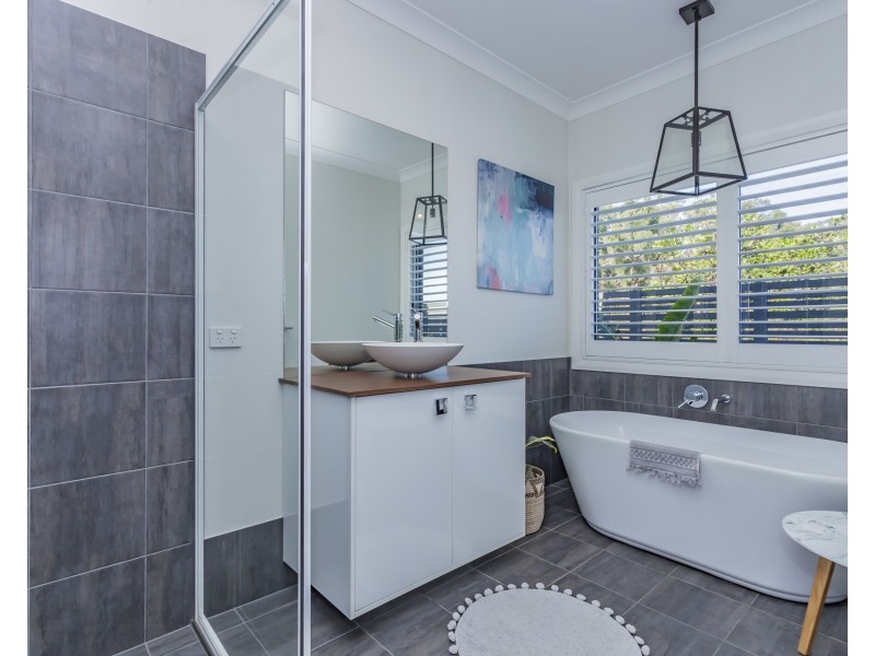 51 Norfolk Street, Fern Bay NSW 2295