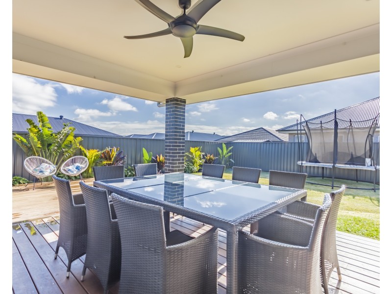 51 Norfolk Street, Fern Bay NSW 2295