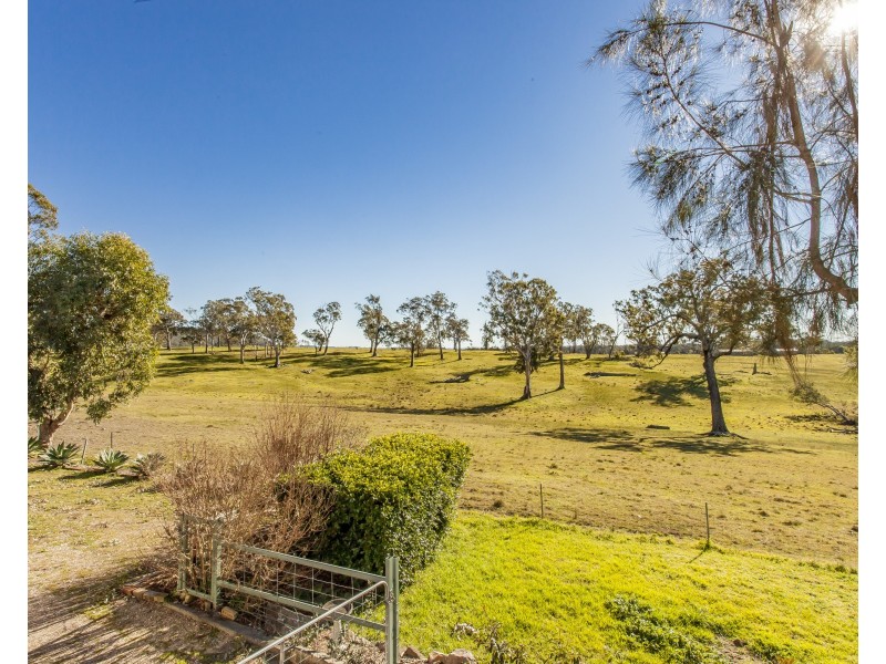 16 Still Street, Seaham NSW 2324