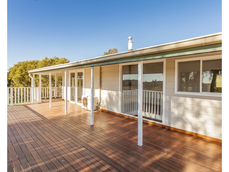 16 Still Street, Seaham NSW 2324