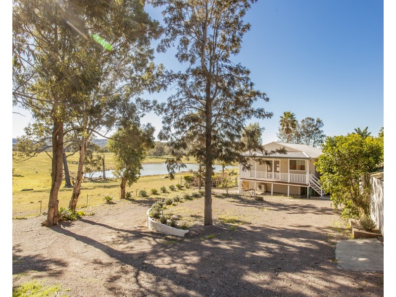 16 Still Street, Seaham NSW 2324