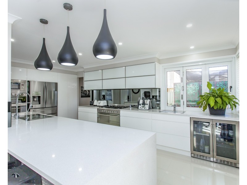13 Tristania Court, Thornton NSW 2322