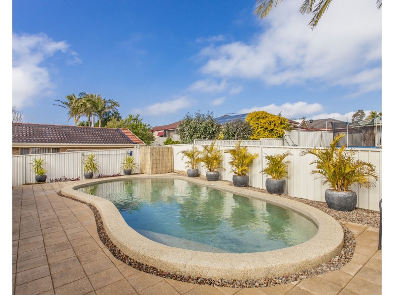 6 Leigh Place, Raymond Terrace NSW 2324