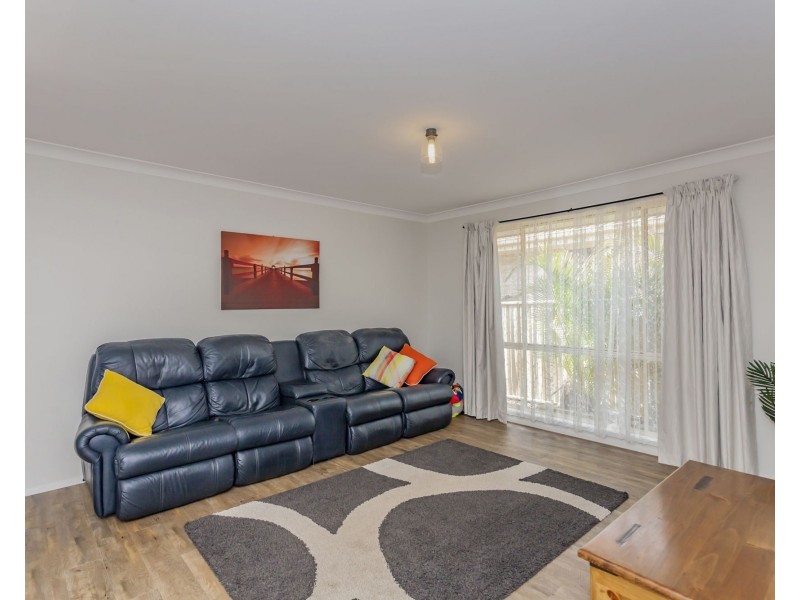 6 Leigh Place, Raymond Terrace NSW 2324